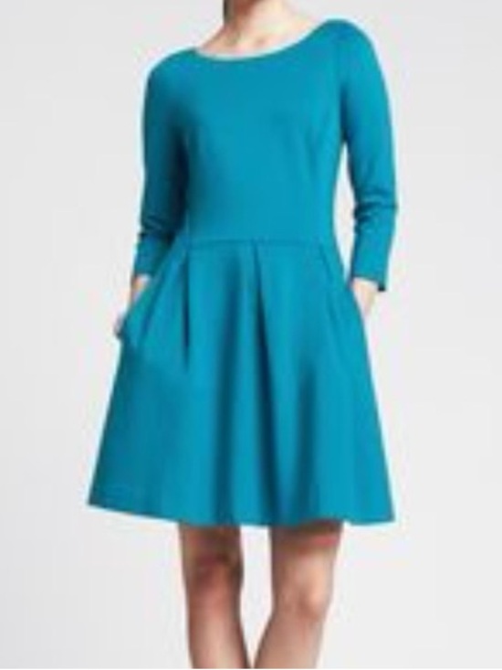 Banana Republic Dresses & Skirts - Banana Republic Teal 3/4-Sleeve Fit-and-Flare Midi Dress